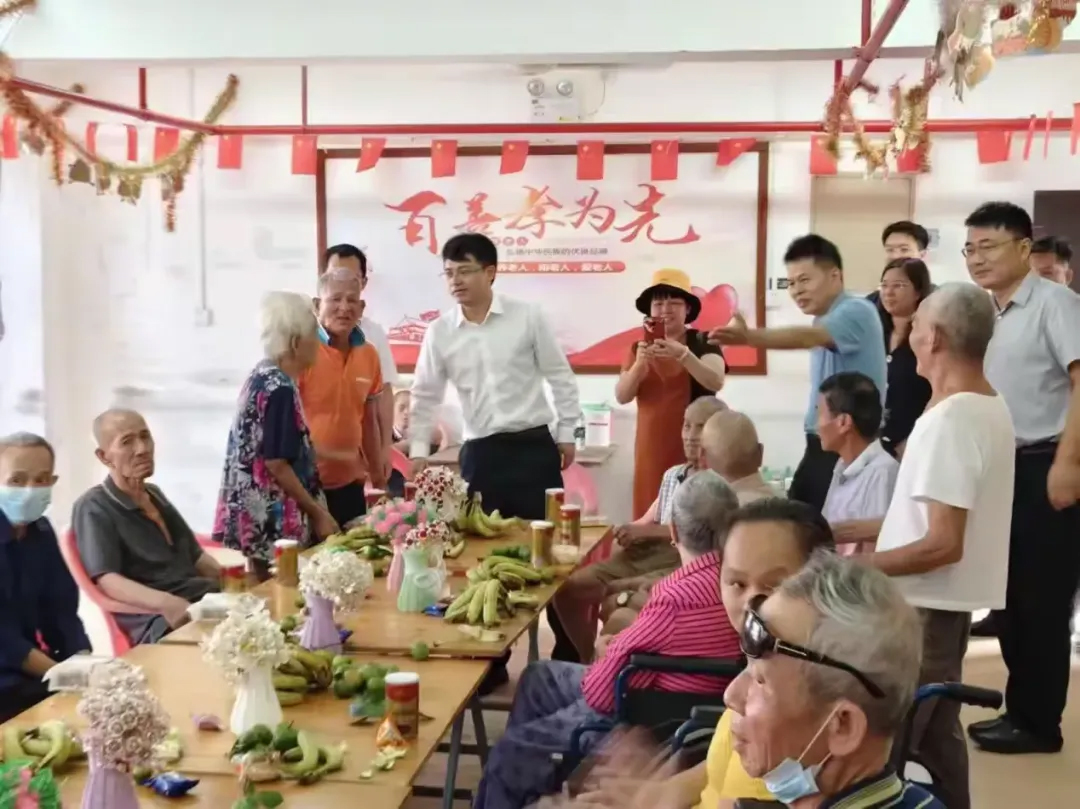 九九重阳节，情暖夕阳红！秀英区组织开展重阳节系列活动